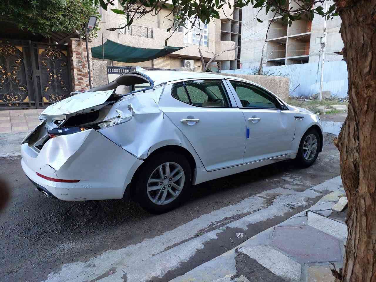 سلام عليكم للبيع اوبتمه 2013 بغداد رقم الدولي شغاله وتمشي ابيع ع حادثه ابيع ع حادثه السباره حديده وصار بيها حادث  امريكي ولاستفسار ***********
