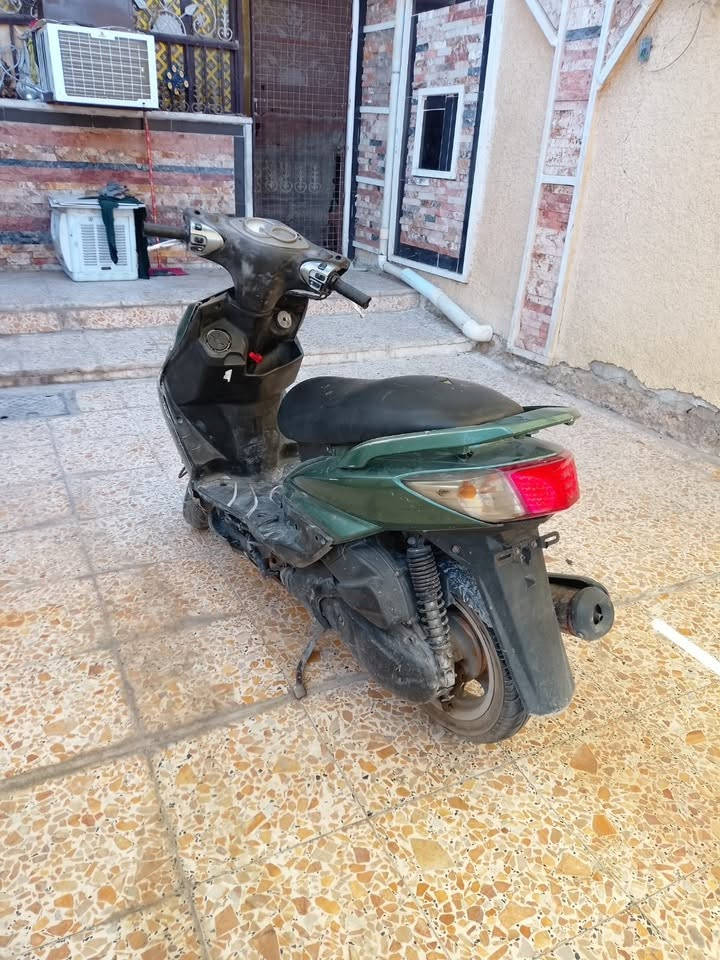السلام عليكم سكنس فحل نوزل الدراجه امشي بيها وطفت وما اشتغلت بعد ابيعها كوم حديد كايمه عطلانه ماعرف ابيع كوم حديد كهربائيات كلها شغاله بيها عدسه زنون زرع  ب 200 قفل مكان بغداد الشعب ***********
