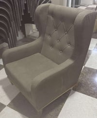 ٣٠ قطعة • كراسي