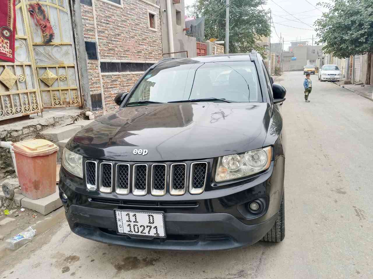 السلام وعليكم
جيب كمبارس موديل 14 جاهزة من كلشي كير ومكينة خير من الله ترايك 180 شررط وارد امريكي ضربتها ربع البنيد و جوملغ فقط مصبوغة حززام واحد اثر شخوط 
مواصفات تحكمات ستيرن تحكمات كشناات مثبت سرعة كشناات جلد  داخل اسود شاشة عطال تدفئة تبريد هيترات كشناات حدادية نضيفة رقم بغداد الدولي بسمي تحويل مباشر السعر 88 وبيها مجااال أو مراوس  
***********  وتساب موجود
