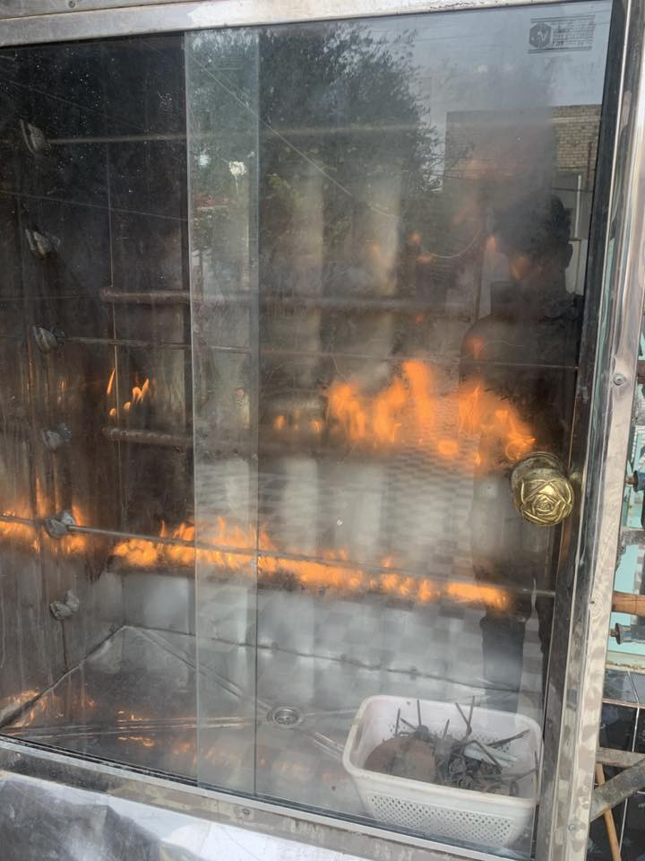 شوايه دجاج سل ستيل الاصلي مو التقليد سعر 350 رقم التليفون ***********
