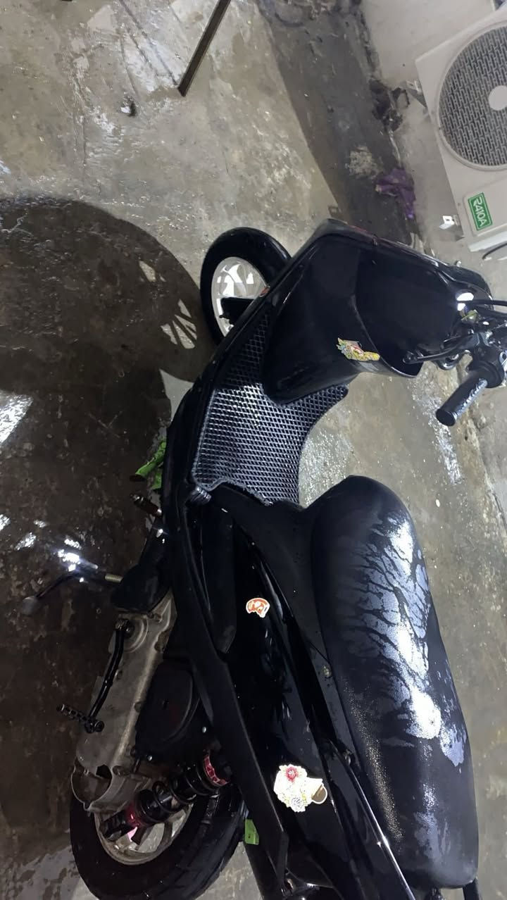 سلام عليكم ماكس عدله مال لعب دراجه خير من الله درجه هندر واحد من صبح شلعه معدل فول دراجه 55 و غراضها موجوده درجه تشتغل هندر و نقصها بس سلف لسعر 425 وبيها مجال قليل لمكان دوره ابودشير الرقم *********** ما موجود خاص واتساب موجود
