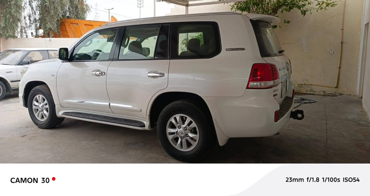 سلام عليكم ورحمه الله وبركاته
من رخصت مدير الكروب 

جكساره موديل ٢٠١٠ سياره نضيفه كلش ماناقصه شي صبغ دعاميات أو بارد قليل الباب اراكب العنوان الفلوجه الكرمه للستفسار على الرقم *********** السعر 290 أو بيه مجال
