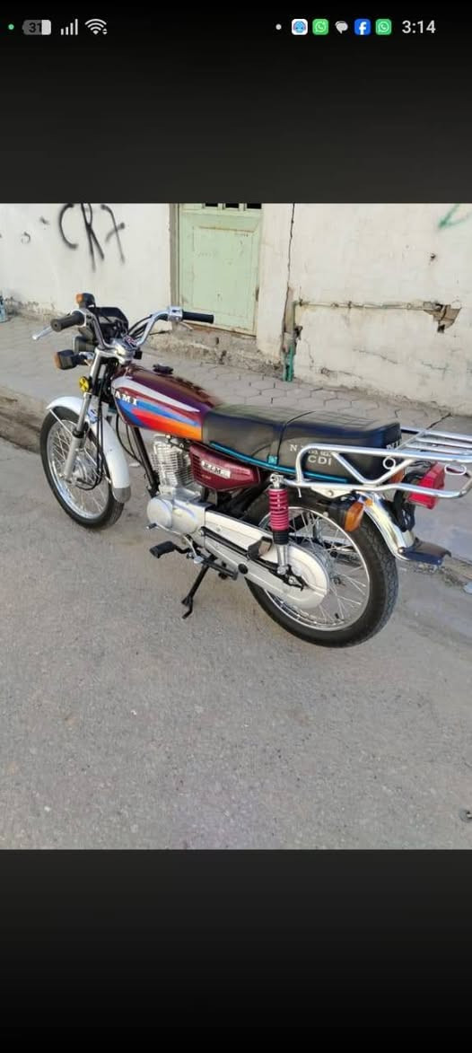 ناقصه السلام عليكم دراجه نامه متياز مديل 25 طالعه ب 26 ثاني تبدليه دهن الها دراجه نضيفه وما ناقصه شي مكينه ما مفتوحه الدراجه كلها بلاد مكاني نجف حي ميسان 700 قفل قفل لا تجي تعامل *********** بس واتساب

