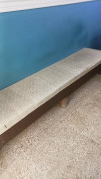 كرسي • ميز • كشنات