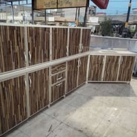 كاونتر للبيع ثلاث قطع القياس مترين ونص النظافه 90% السعر 310 بها مجال(...