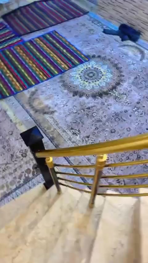 السلام عليكم ورحمة الله وبركاتة

بيت زراعي 
في منطقة البلديات الضباط الثانية شارع ٢٠ قرب مجمع فدك
المساحة _ ٢٠٠ متر  طابقين
الواجهة _ ١٠ متر
النزال _ ٢٠ متر
بناء سنة ٢٠١٨
يحتوي على ٦ غرف نوم ٤ كاملات و٢ عالنص
ترك عدد ٢
مطبخ
حمامات عدد ٣
محل كبير مع البيت

السعر ٢٠٠ مليون وقابل للتفاوض للشراي

ملاحظة/ المنطقة جاي يشتغلون بيها خدمات (تبليط وخدمات جديدة) 

للأستفسار الاتصال على الهاتف (اتصال + واتساب) 
***********
