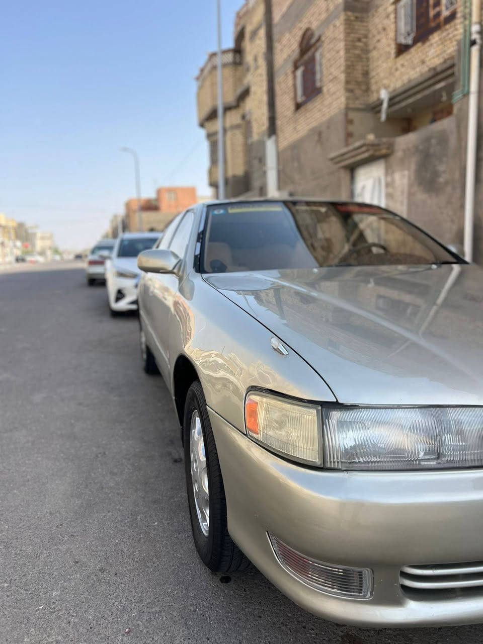 سلام عليكم مديل 1994 مكفوله من لكصه ونقل جثه وضربه مرشوشه جماليه فقط مكينه وكير 2500 جدد تبريدثلج حداده تخم تاير وسنويه 2031 رقم بصره نكليزي سعر 63 وبيها مجال حك جيه رقم لهاتف *********** العنوان زبير شارع لمحكمه جديده خلف لخطوه
