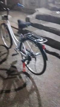 باسكل • أبيض • نضيف