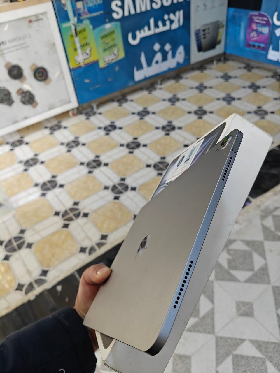 السلام عليكم 
ايباد اير 7 
معالج M3
ذاكره  128
بطاريه 💯% مشحونه 43 مره فقط 
السعر 650 الف سعر ثابت يوجد توصيل محافظات 
مكان المكتب بابل


**إذا كنت صاحب هذا الإعلان وتريد حذفه لأي سبب، رجاءا أرسل رسالة إلى الدعم الفني**