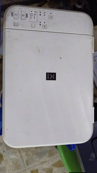 طابعة كانون G3540 صارت بيه مشكلة وتركته للبيع السعر 30 وبيه مجال للعلم...