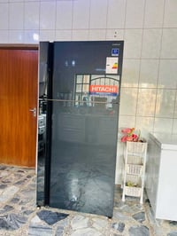 للبيع ثلاجه هيتاشي أكبر حجم اخت الجديدة العنوان الدورة كفائات الصحة 07...