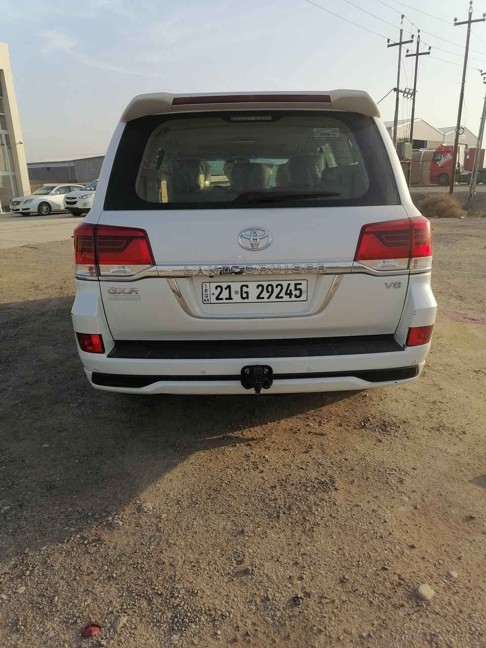 سلام عليكم لاندكدوز للبيع مديل ١٨ ماشيه ١١٠ الف مكفوله  بسمي عنوان بغداد بوب الشام *********** سعره ٥٠ الف
