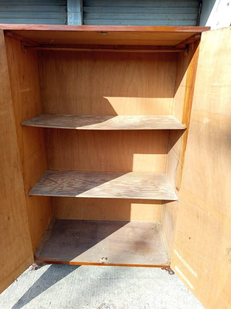 قنصور بابين شرط شرط النظافه شغل ثقيل سعرها ٧٥ الف
***********
