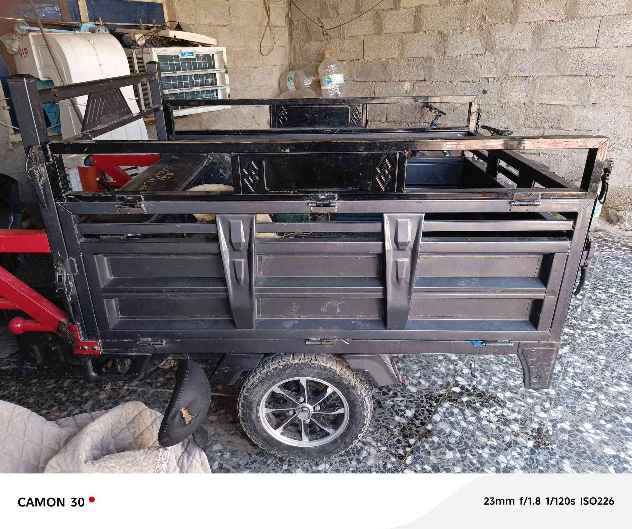 اسلام عليكم عندي هاي الستوتة موديل ٢٤   5بطاريات كبار صار ٤ او ٥اشهر من شادهن بيهة نضامين نضام ثقيل وخفيف الستوتة نضيفة وحلوة رايدهة ابمليون المكان ابو دشير  ***********
