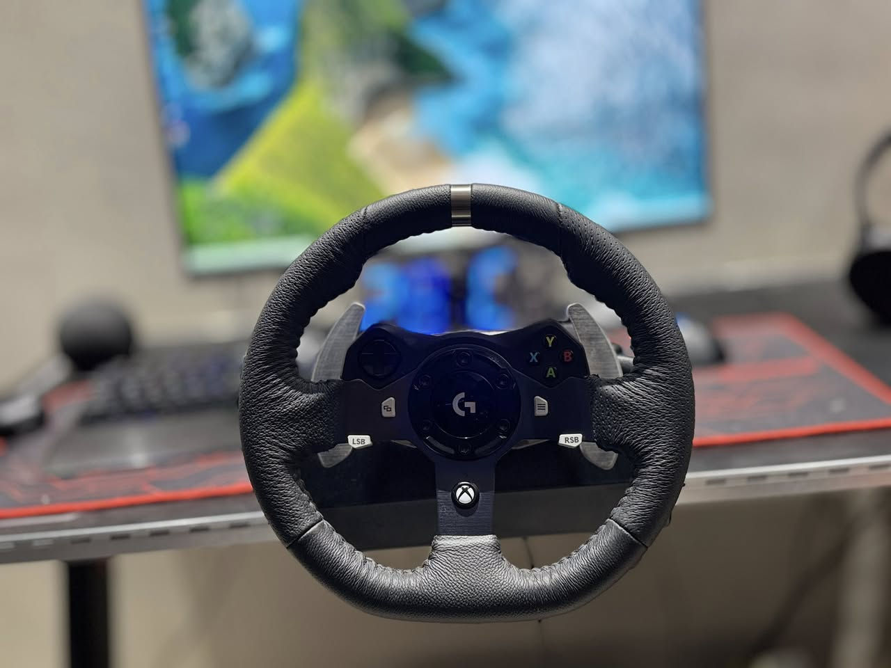 من رخصة الادمن ، دركسون لوجتك Logitech G923 نسخة Xbox ،مستخدم نضيف جداً ، مع كامل الملحقات   سعر 375 وبي مجال  عنوان بغداد رقمي ***********
