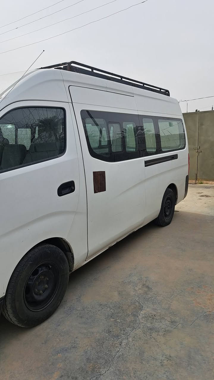 السلام عليكم سياره نيسان فان صندوقيه يورفان 2018 سياره بيه طخات وبارد وبجم طخه ما وصله الشاصي خلاص سياره حلوه ونظيفه تبريد شغال وتخم تاير ومحرك كفاله هاتف***********, ***********
