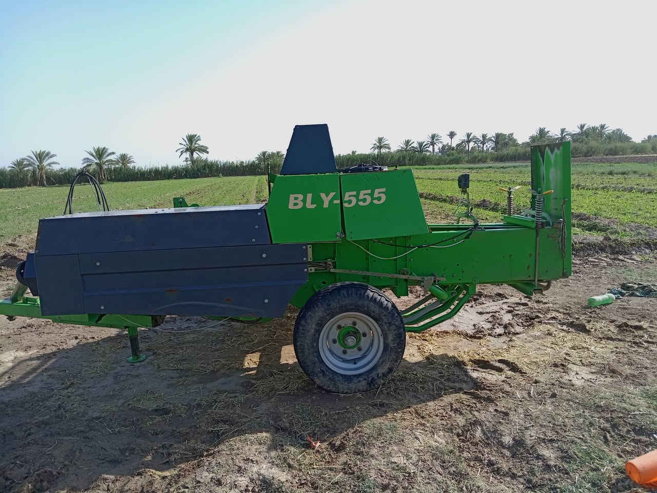 بسبب الوعود الكاذبه سلام عليكم البيع كابسه حجم ٥٥ سعره ٤٠ ورقه بيه مجال الشراي رقم هاتف *********** كورك ***********
