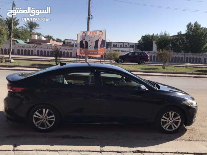 السلام عليكم 
للبيع هونداي النترا موديل 2017 وارد امريكي 
 محرك 2000 دوش فول مواصفات
مواصفات سياره ... 
1- فتحت سقف 
2- شاشه تحكم + شاشه اعطال بالدشبول 
3- تحكم ستيرن 
4- لد نهاري 
5- سستم سماعات انڤنتي 
6- 3 انضمت قيادة 
7- حساس بالمري 
السياره احلى من صور ومرتبه كشرها وداخلها نظيف  السياره بدون حادث فقط بغداد ضربه بسيطه بالهلال ومصلح وراجع السعر 130 وبيها مجال تحويل مباشر للاستفسار الاتصال على رقم *********** خاص مموجود
