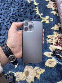 13برو ماكس للبيع ذاكره 256 بطاريه 85 نظافه 100بل ميه شخط ماكو  لون اسو...