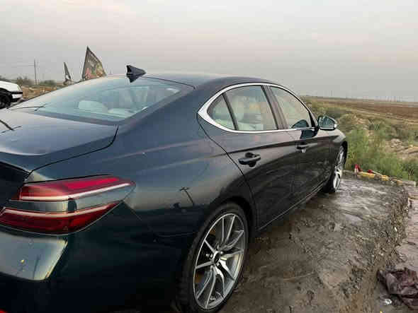 للبيع جنسز موديل 2024 ضررها موضح بالصور معوقين ميسان تصليح تفصيخ اصلي البنيد اسود وانصبغ والدعاميات بلاد كفاله شاصي فخذه لغد ايرباك استيرين فقط محرك 4 سلندر 2500 توربو 310 حصان سرعتها 360 صاروخ السعر 195 بيها مجال للاتصال ***********
