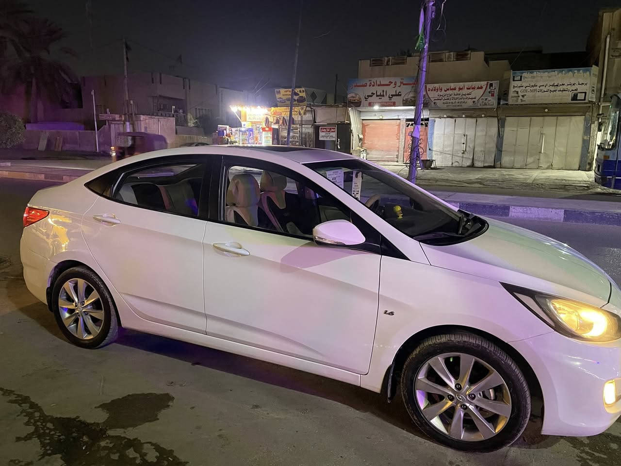 السلام عليكم اكسنت 2013 خليجي مواصفات blue محرك 1600 فتحة تحكمات استيرن مكاني بغداد الكرخ ماشي ١٣٢ الف 
السعر 105 
استلام شركة رقم ***********
