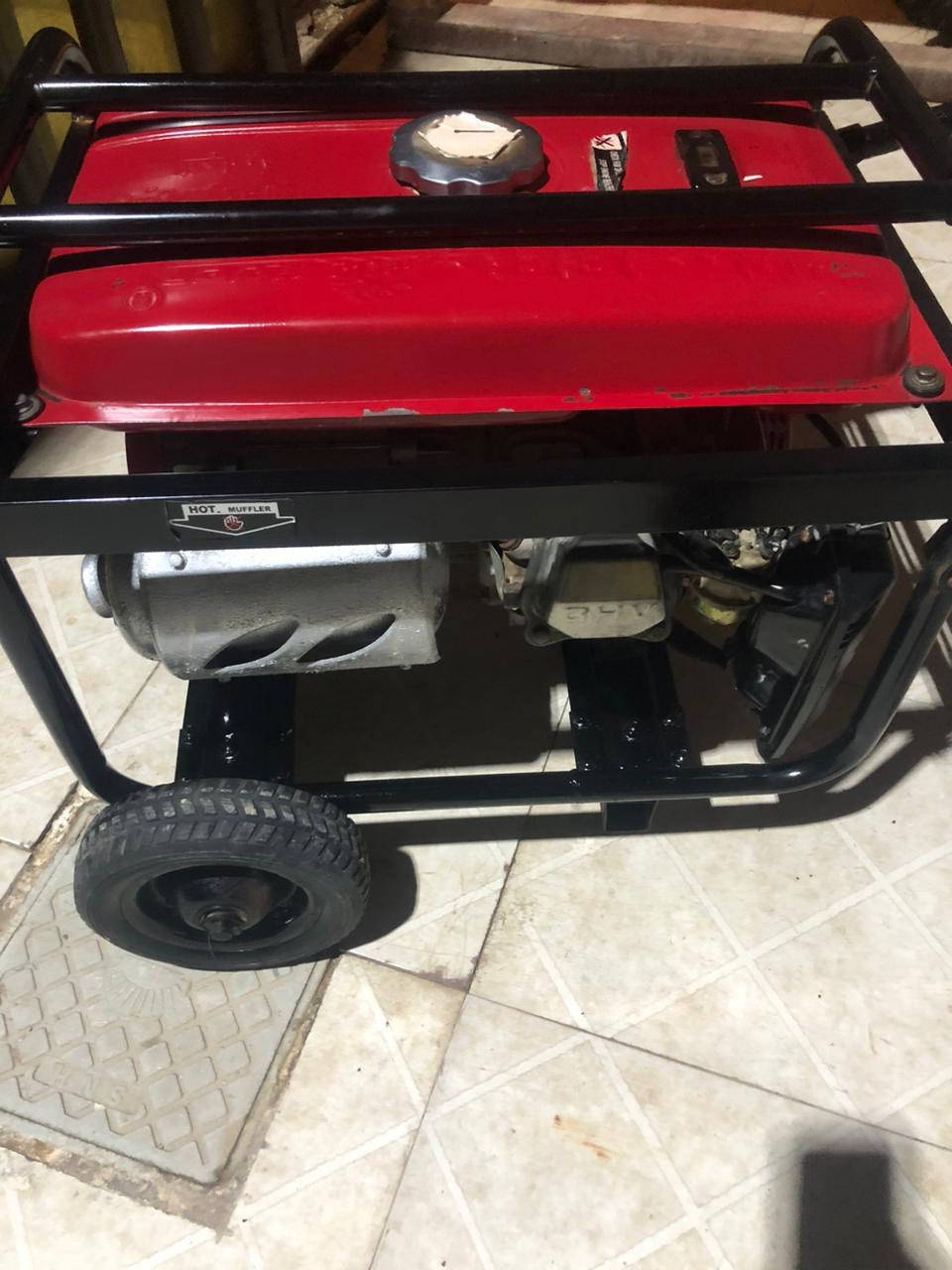 مولده تايكر 15 امبير حبل وسلف شغاله كامله ماداخله تصليح سعره 130 مكان بابل  ***********
