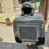 صندوك دلفري وخوذه للبيع سعر 40وبيهن مجال لشراي رقمي 07736331437