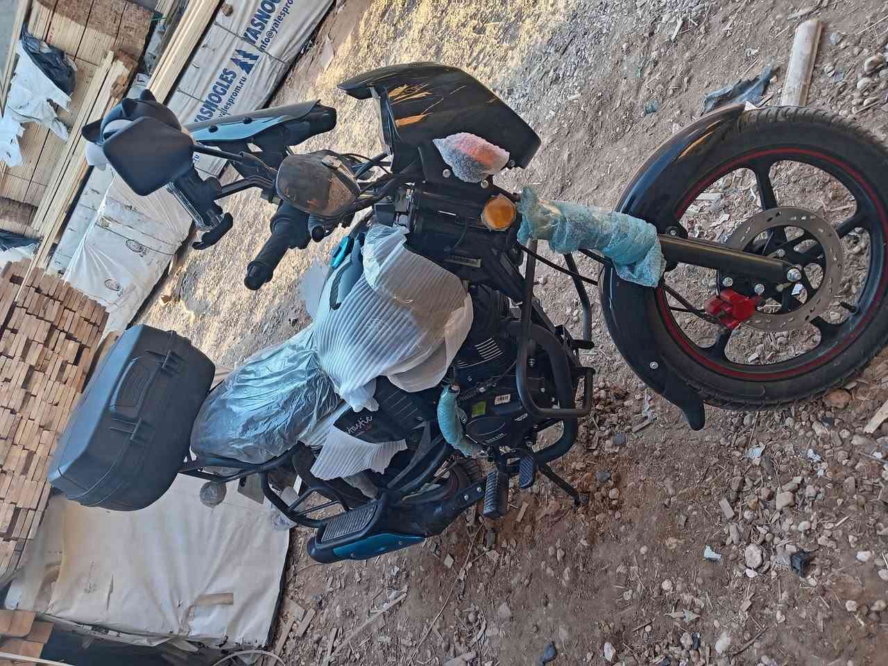 دايون نفخ موديل ٢٥ طالعه ٢٦ زيرو أوراق سكنر  ١٦٥٠ مع جنطه ودرع ومرايات وستاند موبايل واير شحن واتساب *********** المكان حله
