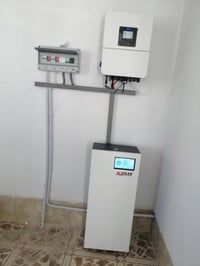 طاقة شمسية • طوز خورماتو • بطارية ليثيوم ١٦ كيلوواط