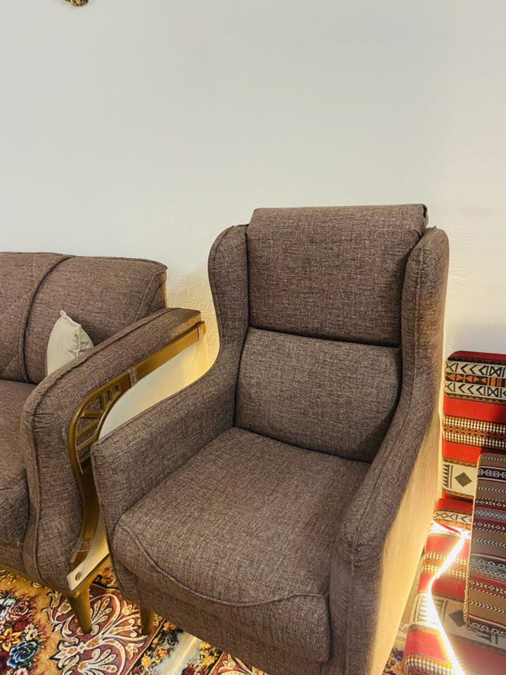 تخم قنفات درجه أولى بغداد حي الرسآله السعر 500 وبي مجال ***********
