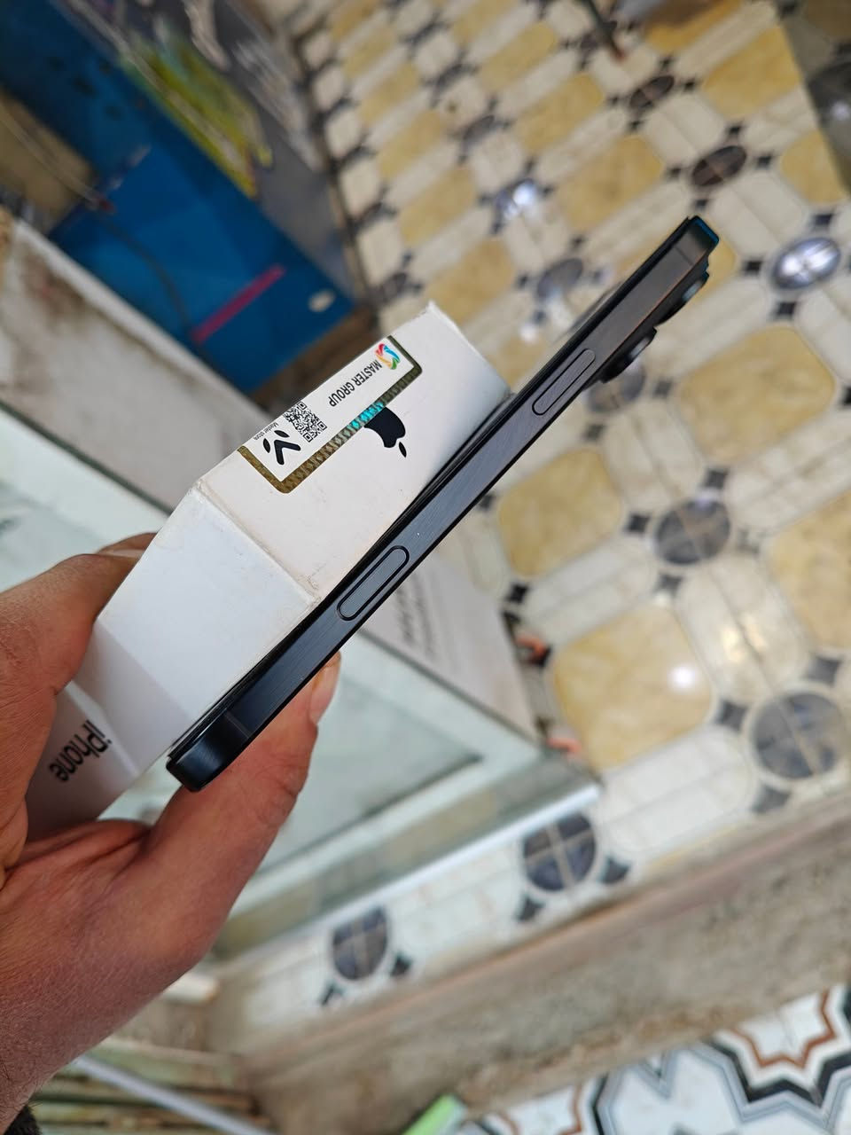 السلام عليكم 
ايفون 16 بروا ماكس ذاكره 256 بطاريه 💯% مشحون فقط 72 مره لوووك أخو الجديد ظمان ماستر وكاله بعده داخل الظمان 
وظمان من المكتب 3 أيام من أي خلل أو صيانه كذالك يوجد نظام اقساط على حاملي ماستر كارد الرافدين حصرا وبدون مقدمه ... مكان المكتب بابل يوجد توصيل محافظات


**إذا كنت صاحب هذا الإعلان وتريد حذفه لأي سبب، رجاءا أرسل رسالة إلى الدعم الفني**