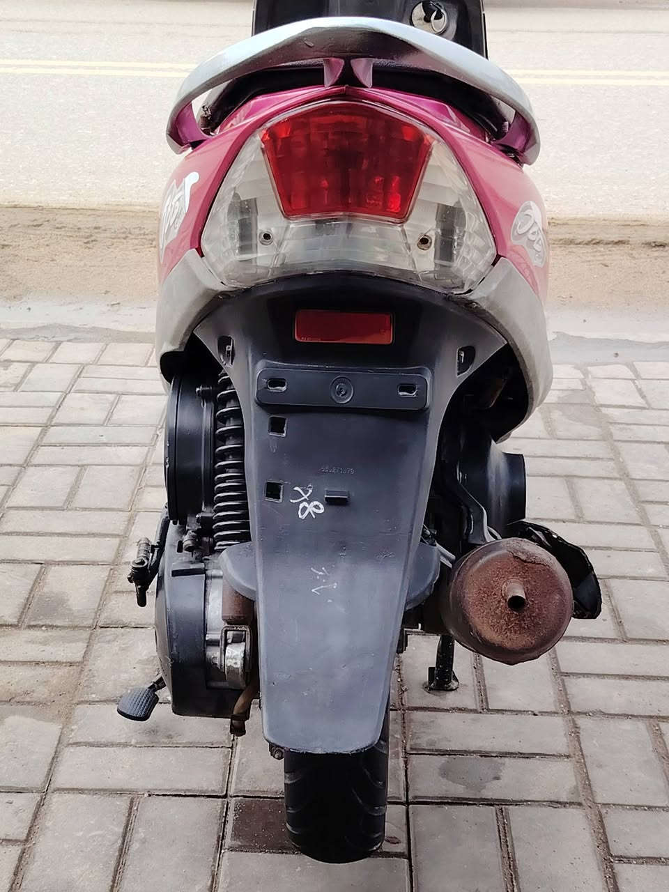 دراجه ماكس للبيع السعر ٥٠٠ وبيهه مجال دراجه مامفتوحه شرطة الشراي يتصل عل الرقم *********** مكانهه السماوه كرهبايات شغاله سلف هندر مكينه ناعمه
