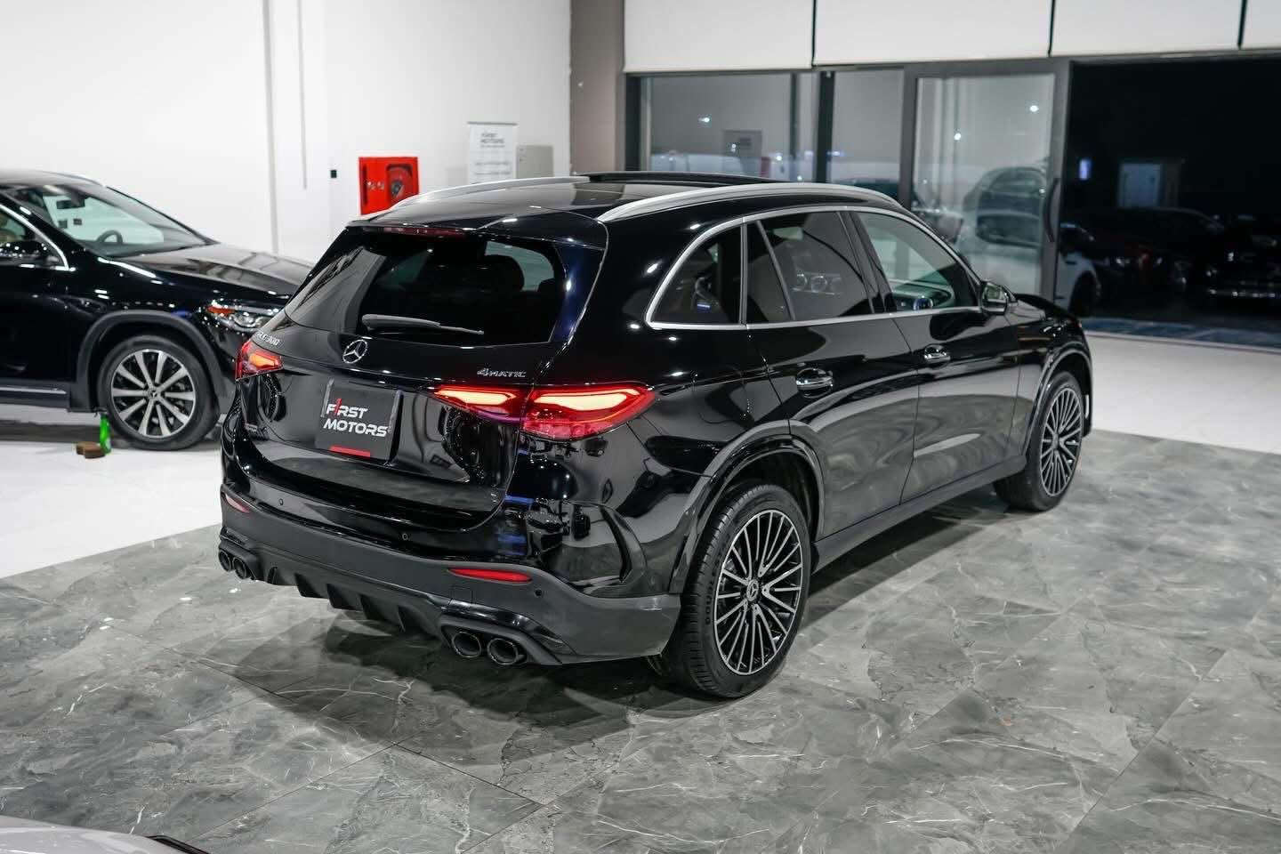 Mercedes GLC 300 2023 
رقم کاتی 
مکان سیارە اربیل 
ماشی ٢٠ الف 
بیها ٢ قطعە صبغ بدون داخل 
سعر ٣٩٠ ورقە 
***********
*********** أربيل, العراق
