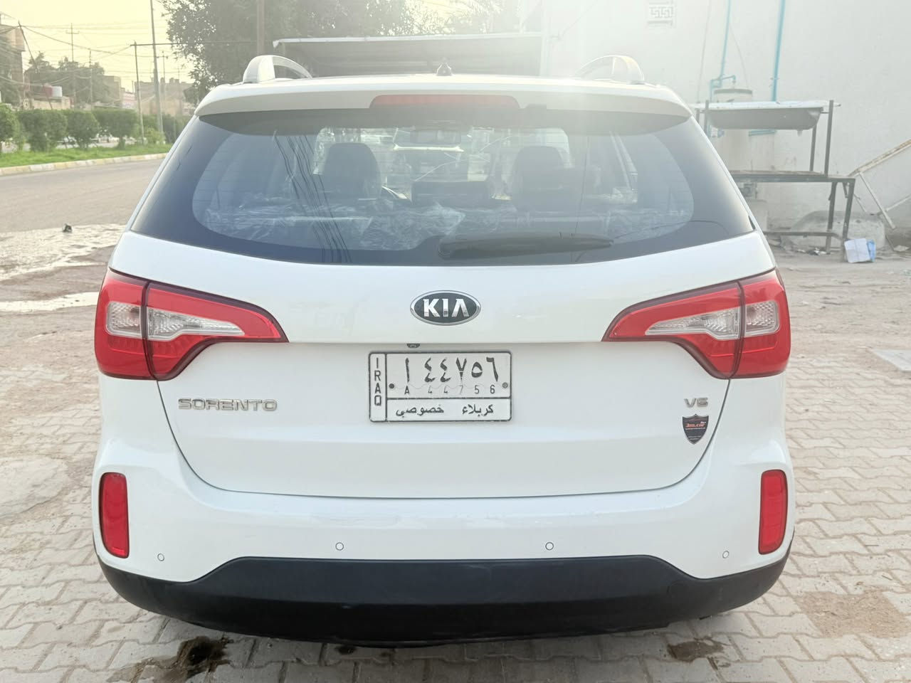 السلام عليكم سياره نوع سورنتو كويتيه مديل 2015كفاله عامه من صبغ او تبديل او بارد فول مواصفات بني رامه حساسات مري شفط كشنات جلد اشاير بل مري شفتات ستيرن مكينه 6ستندر مانع انزلغ مثبت سرعه السياره كفاله كير مكينه حداديه تخم تاير تبريد تئدفى تحويل مباشر العنوان كربلاء السعر 183بيها مجال حك الجيه رقم الهاتف ***********
