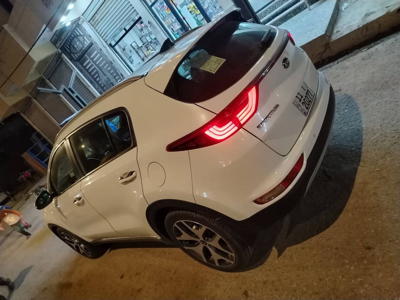 سلام عليكم سبورتج موديل 2018 جيتي لاين خليجي فول مواصفات  كفاله عامه تحويل ثاني يوم سياره مال بيت بعدهه ع وضع شركه... سعر 210 مكان واسط نعمانيه رقم الهاتف ***********
