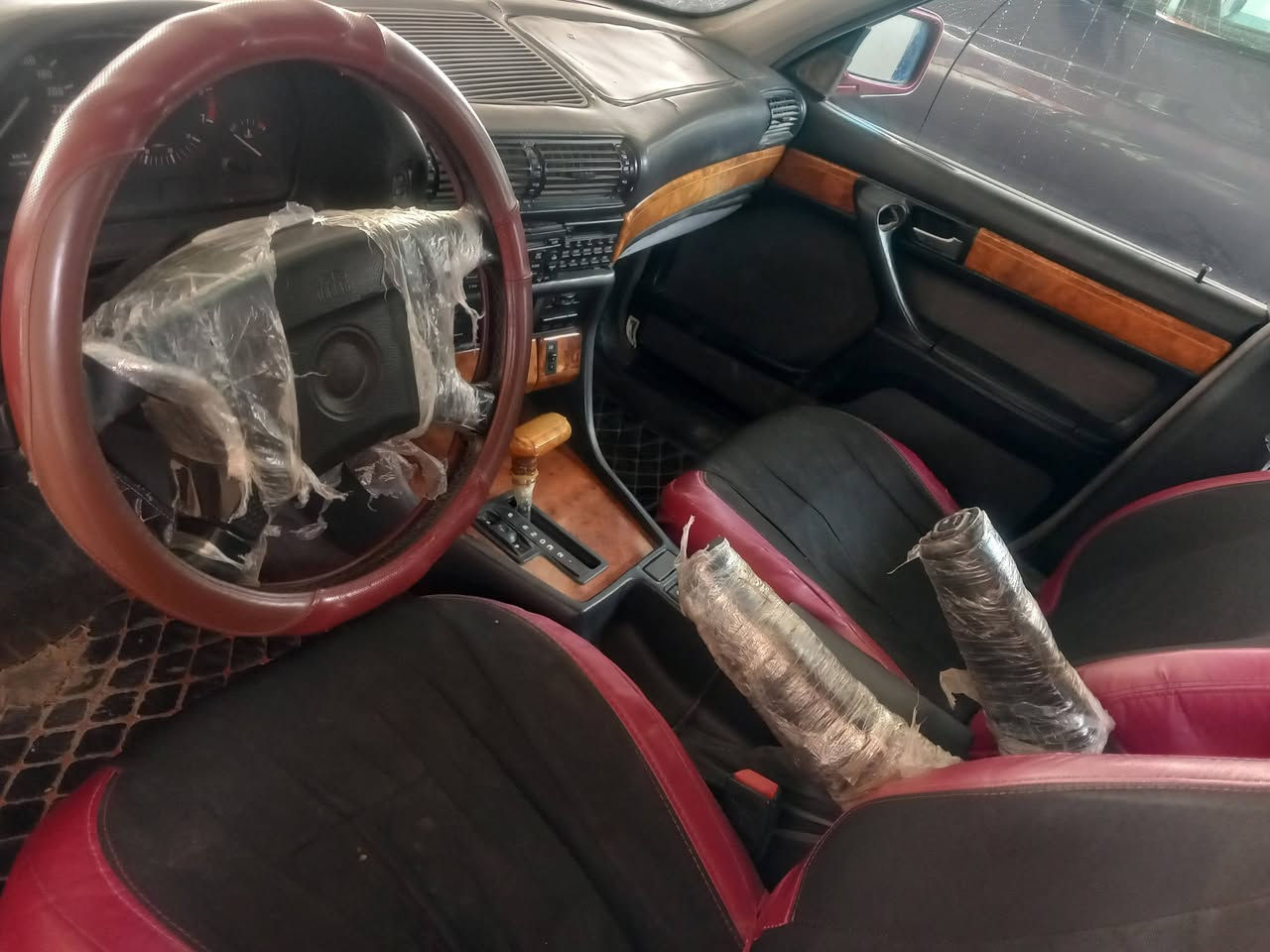 السلام عليكم
بي ام دبليو 735 موديل 1993 بأسمي مباشر سنوية لل 2030
كير خير من الله مكفول مكينة لاتبخير ولا تنقيص صدر أمامي جديد  تبريد شغال  مابيهة خياس وكهربائيات خير من الله
 السعر 44
وبيها مجال للشراي للاستفسار الاتصال ***********
