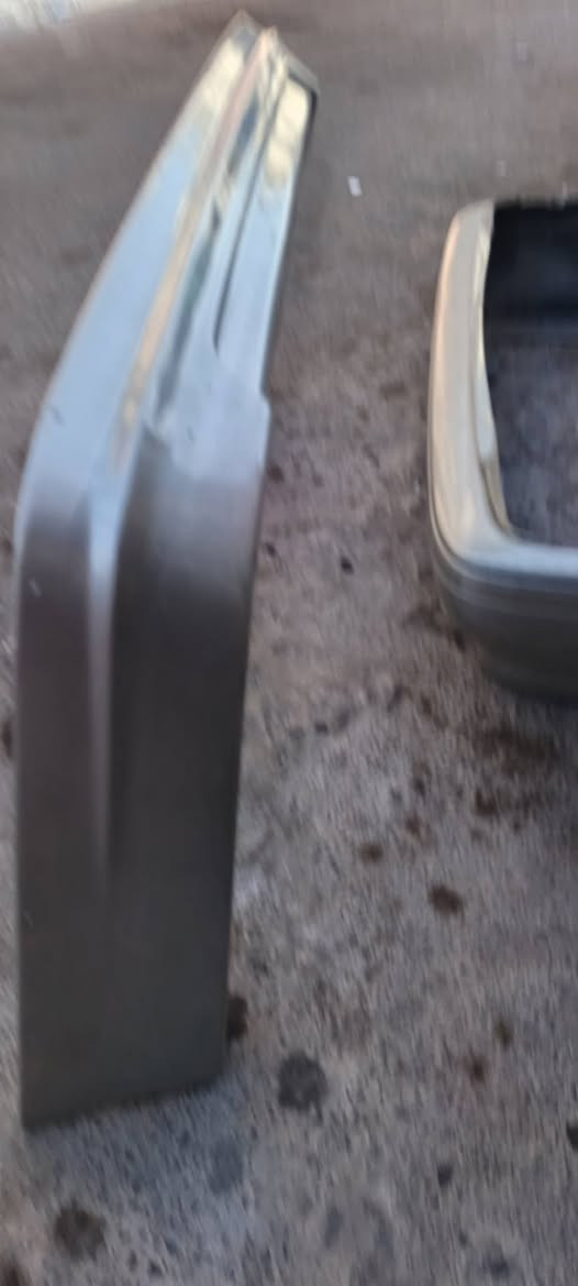 متوفر دعاميه مال ملكه مع لحيه
مكان بصره 
***********
