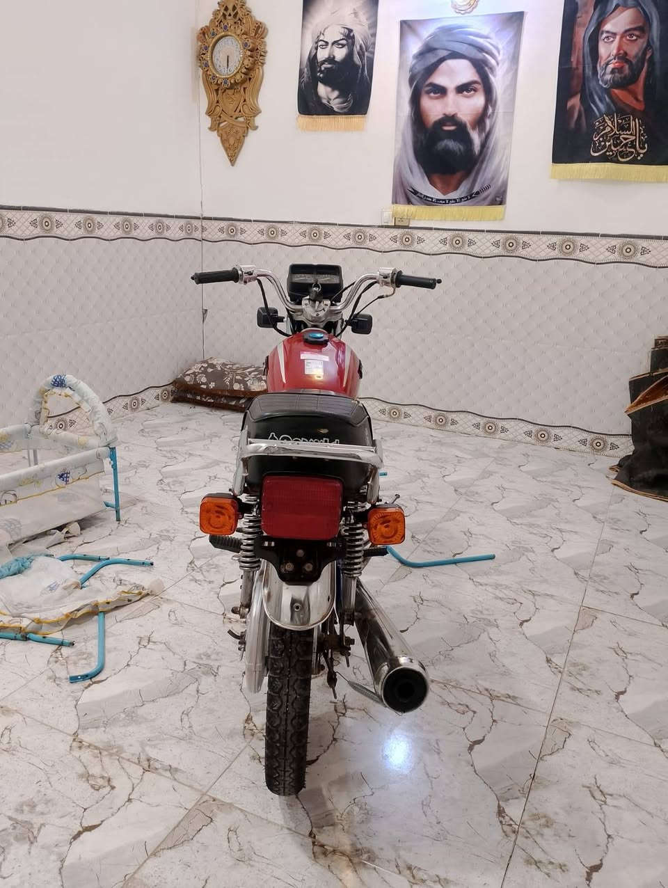 اربعه كير أوراق اصولي كهربائيات كلها شغاله السعر ب500وبيها مجال كربلاء الشريعه ***********
