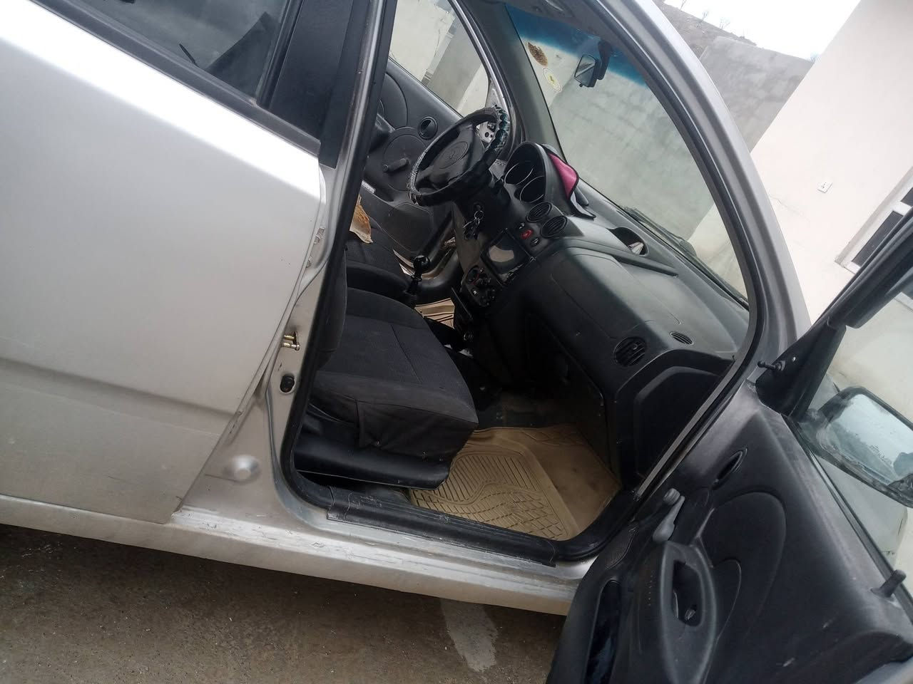 ئەڤیۆ مۆدیل 2006منەفیست سحر 28//***********
