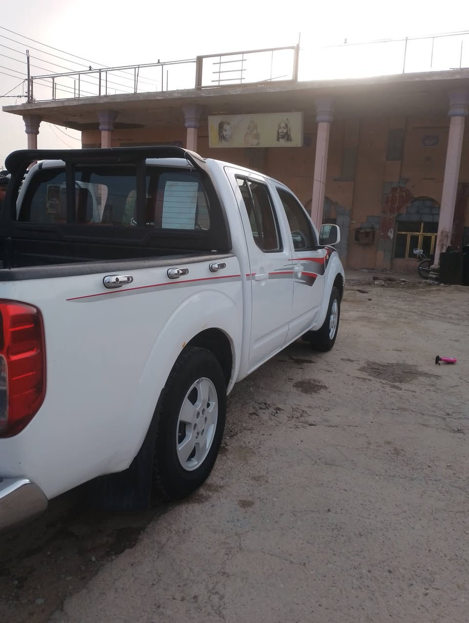 سلام عليكم 
نيفاره موديل 2012 سنويه2027
كير اوتماتيك
كهربائيات كلها شغاله 
تبريد تدفئه
مكينه كير اكسن شاصي مكفول
حداده تايرات جدد
سياره جاهزه 
رقم بصره مكاني بصره كرنه

السعر110 وبيها مجال
رقمي ***********
