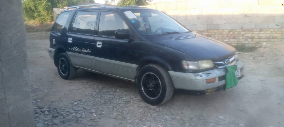 سلام عليكم سياره موديل1993 رقم جديد نكليزي راعيه موجود
سياره جهازه 7راكب  سعر38
***********
