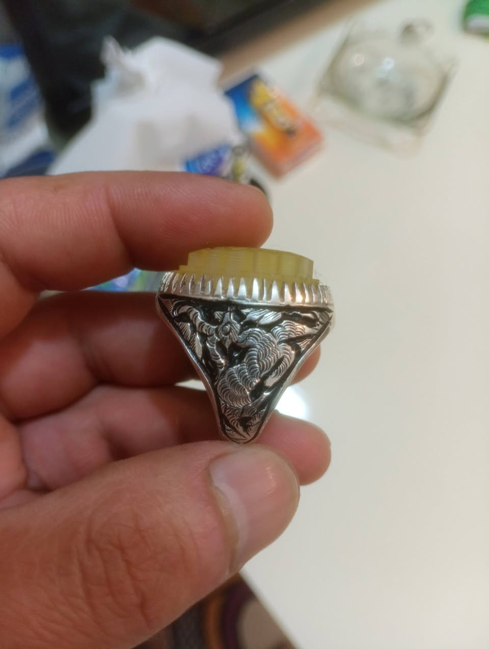 السلام عليكم ..عقيق يماني شرف الشمس صياغة مهدي 925 صياغة ثقيله جدا ومقاس 23 او 23 ونص مع الشهادة ومخطوط ( يا حسين)


**إذا كنت صاحب هذا الإعلان وتريد حذفه لأي سبب، رجاءا أرسل رسالة إلى الدعم الفني**