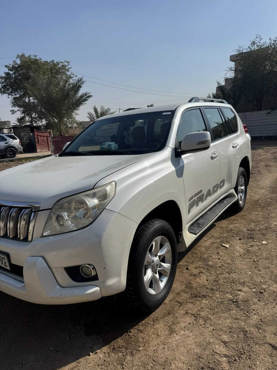 السلام عليكم برادو موديل 2011رقم السليمانية محرك 2700اربعه سلندر خليجي مكفوله كفاله عامه***********
