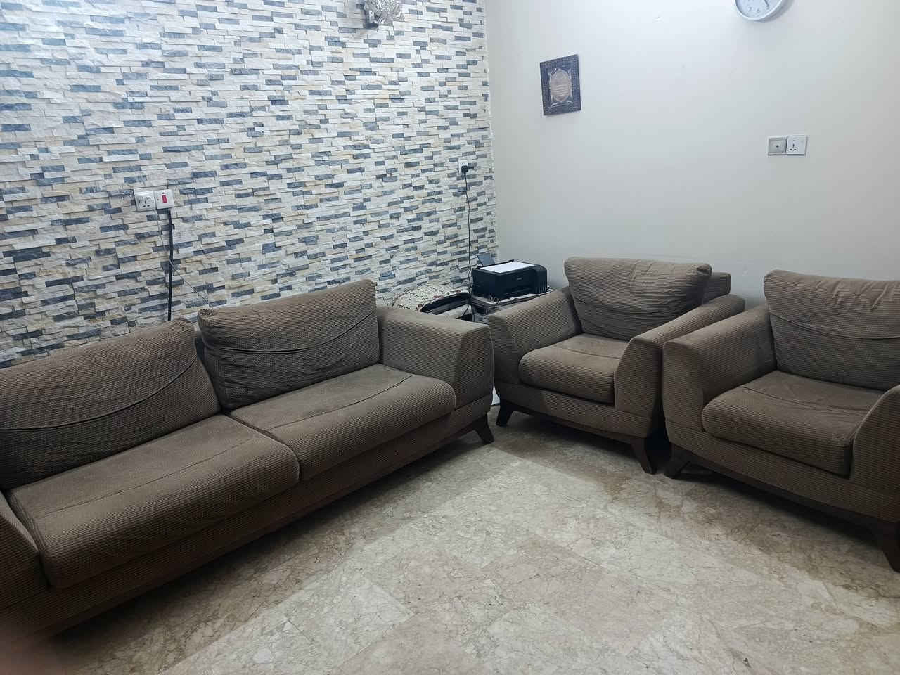 تخم امريكي مريح جدا درجة اولى 8 مقعد للبيع ب 500
مكاني بغداد الشالجية


**إذا كنت صاحب هذا الإعلان وتريد حذفه لأي سبب، رجاءا أرسل رسالة إلى الدعم الفني**