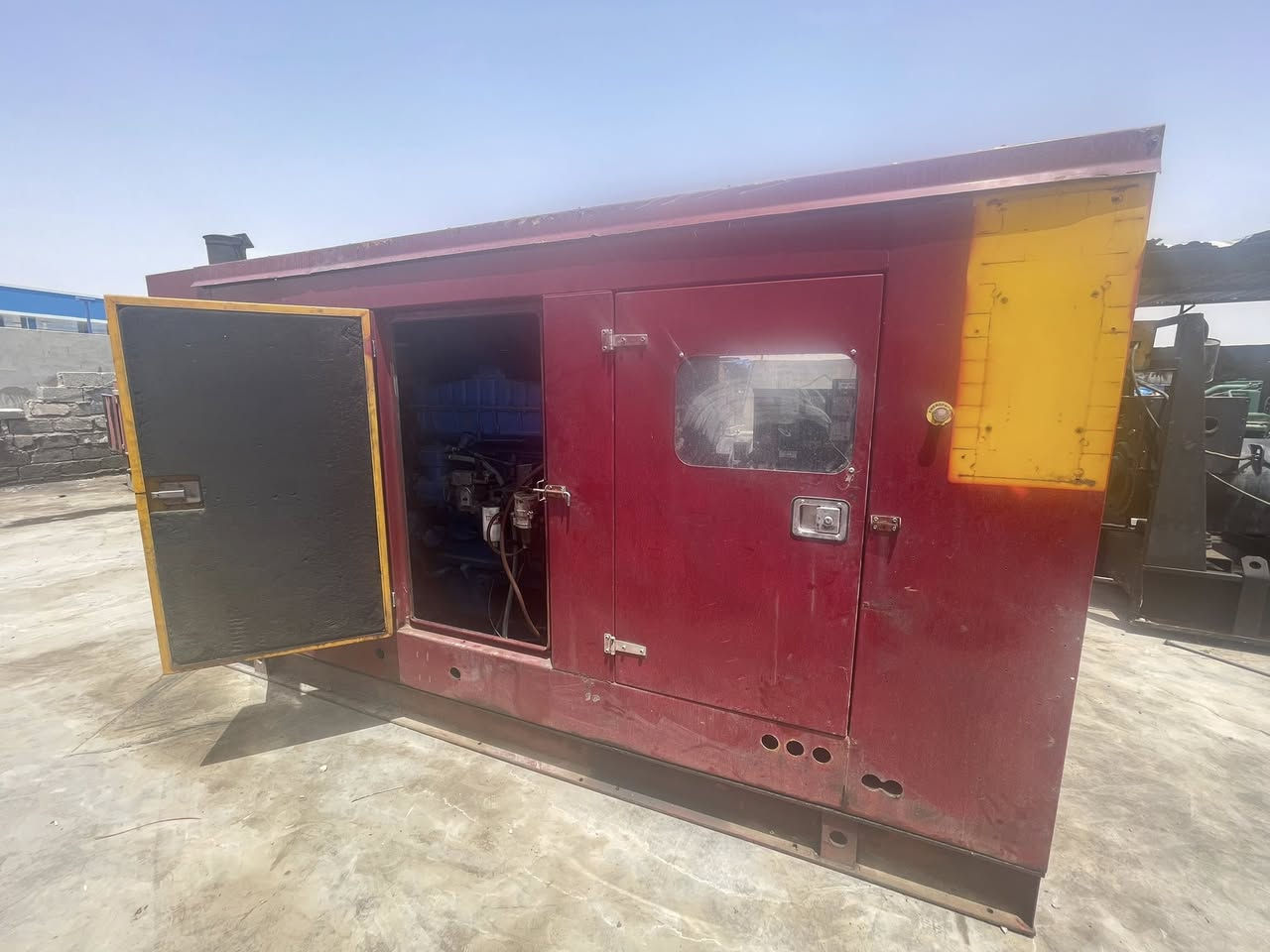 #وجبة جديدة اسعار مناسبة
كمنز 5 ونص كاتم
استيراد امريكا USA
سيت بلاد أوربي  
توليد 350 كيفي
كاتم فول 
شاشه حمايه
عنوان فرع الأول ديالى خانقين 

هاتف ***********
***********
