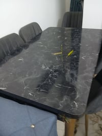 ٦ كراسي • مرمر