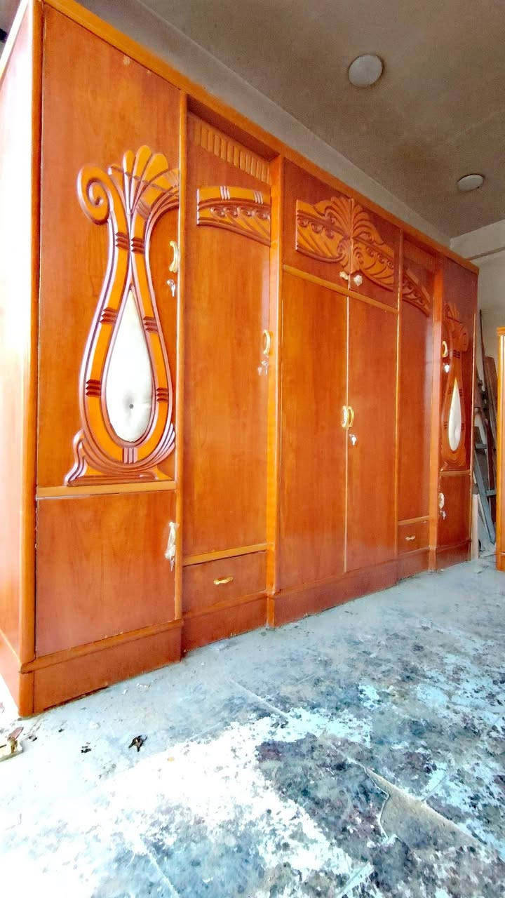 السلام عليكم غرفه صاج حلوه مرتبه كلش اوم ال6بوب كل باب وحده نضيفه كلش السعر600قفل قفل مكاني بغداد الشعله موجود توصيل ***********
