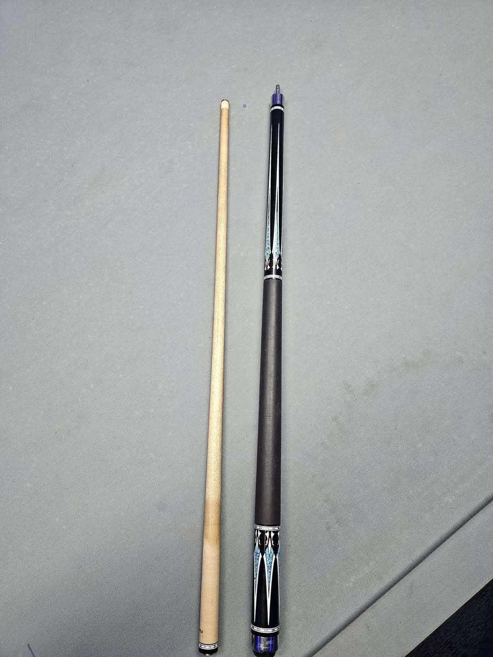 السلام عليكم كيوب فيوري طرحه قديمه عدل موس كيوب جديد نضافه ٩٥% تب جديد ويا جنطه وجوك هديه مكاني كربلاء السعر اتصل عل رقم ***********
