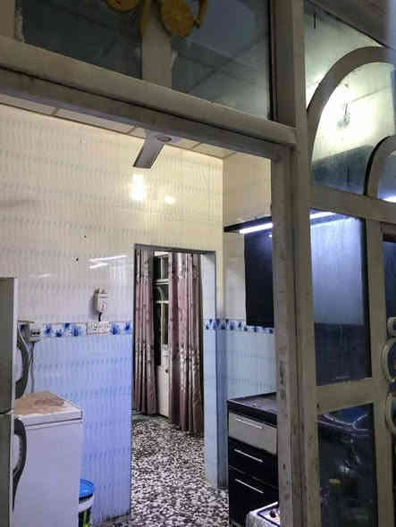 أنتبااااه  أنتبااااه  أنتباااه
بعد التوكل على الله .....
بيت للبيييييييييييييع 50 متر  ............................

حي الوفاء .... على ساحه بصف الركن شارع 15 متر قرب البانزين خانه والمجسرات وأقرب نقطة داله أعدادية نور الحسين ............
طابق ونص ...... الطابق الأرضي يحتوي على غرفة وصاله ومطبخ وتخاريج ...
أما الطابق الثاني يحتوي على غرفة وصاله ....... الأساس صب والبناء طابوك والسكف عكاده ....... 
السعر ....... 70 مليون دينار ......
للأستفسار يرجى الاتصال بنا على الارقام التاليه ............

***********
***********
أبو شهم العگيلي ..
